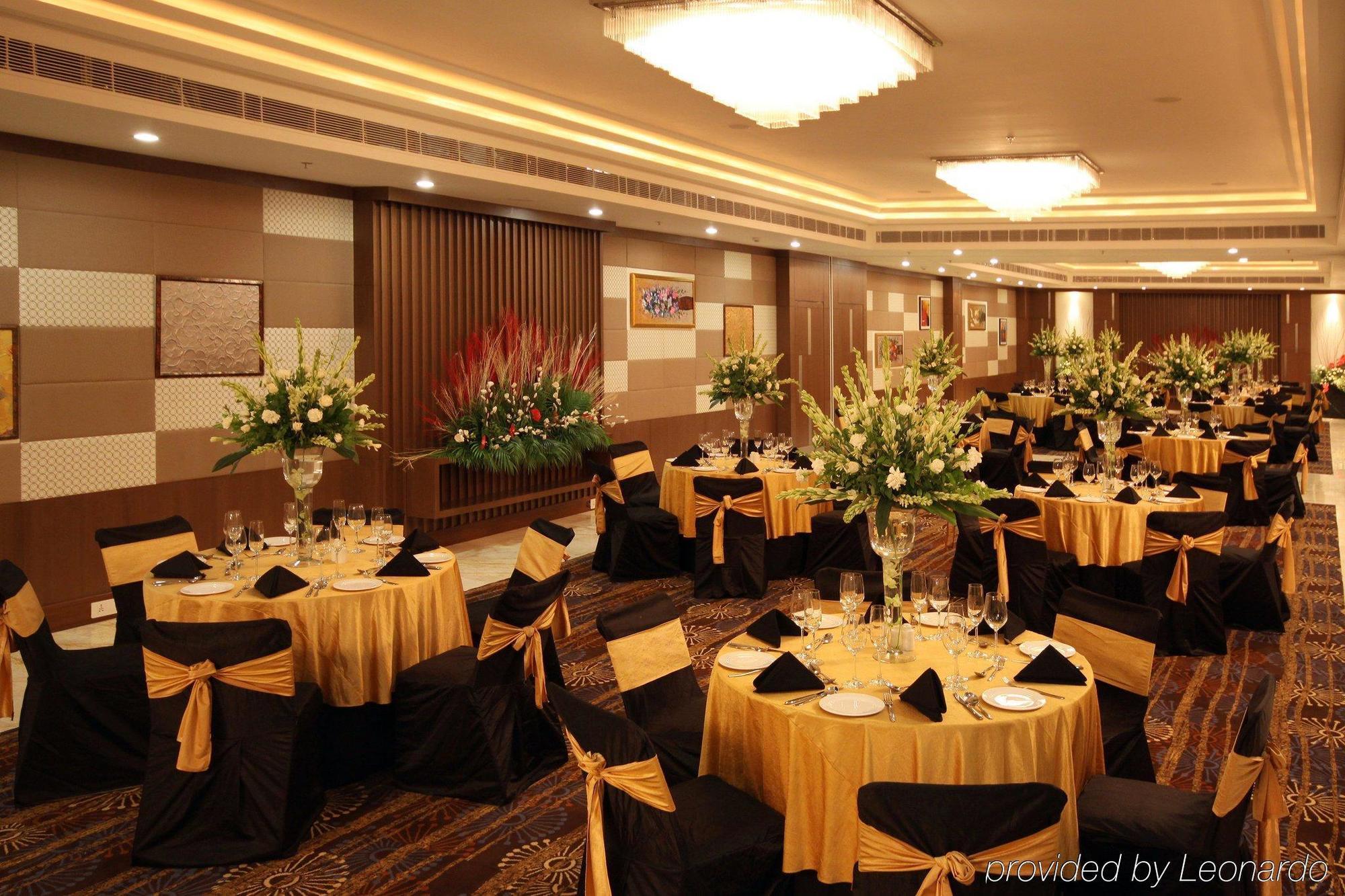 فندق دلهيفي  ذا أوشن بيرل جاردنيا المطعم الصورة